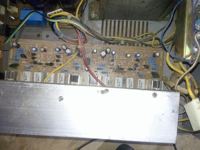 Mạch công suất SONG MÃ bị ù nhẹ